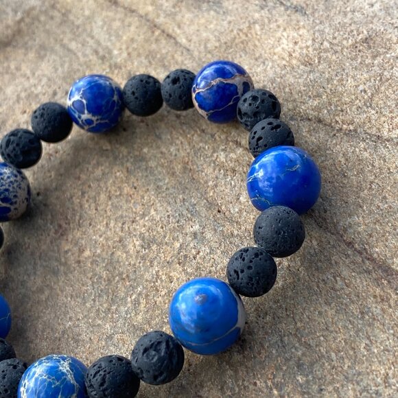 Wanderer and Gatherer bracelet - Lava and Blue Imperial Jasper - Picture 3 of 4